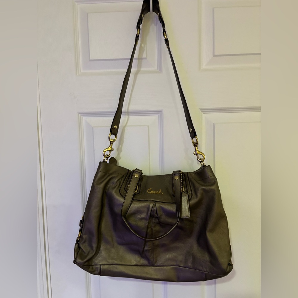 EUC Coach Ashley Metallic triple compartment tote crossbody gold silver